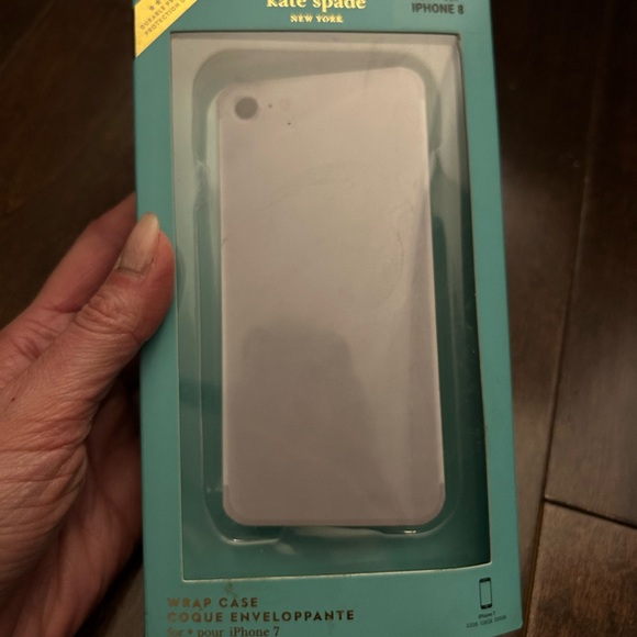 Kate spade wrap case iPhone 7/8/SE - Picture 3 of 3
